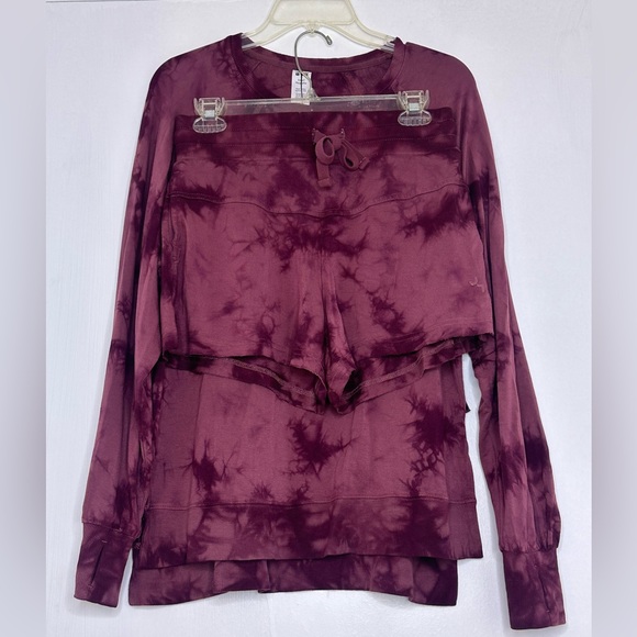 JoyLab Tops - NWOT JoyLab tie dye matching SET, oversized sweatshirt/shorts, Sz. S/XS